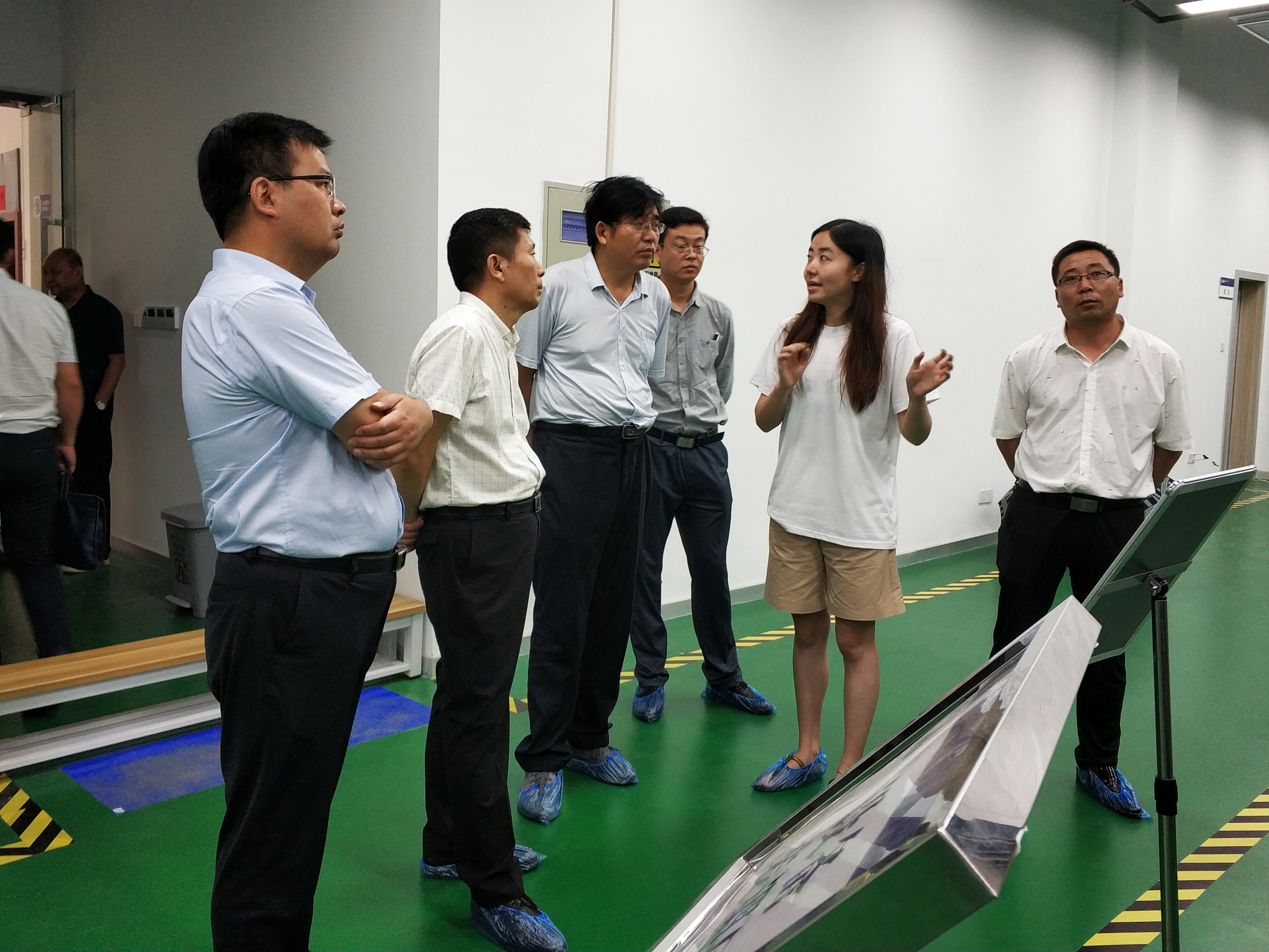 河南省委政研室副主任吕五权一行莅临洛阳国家大学优发娱乐官方网站